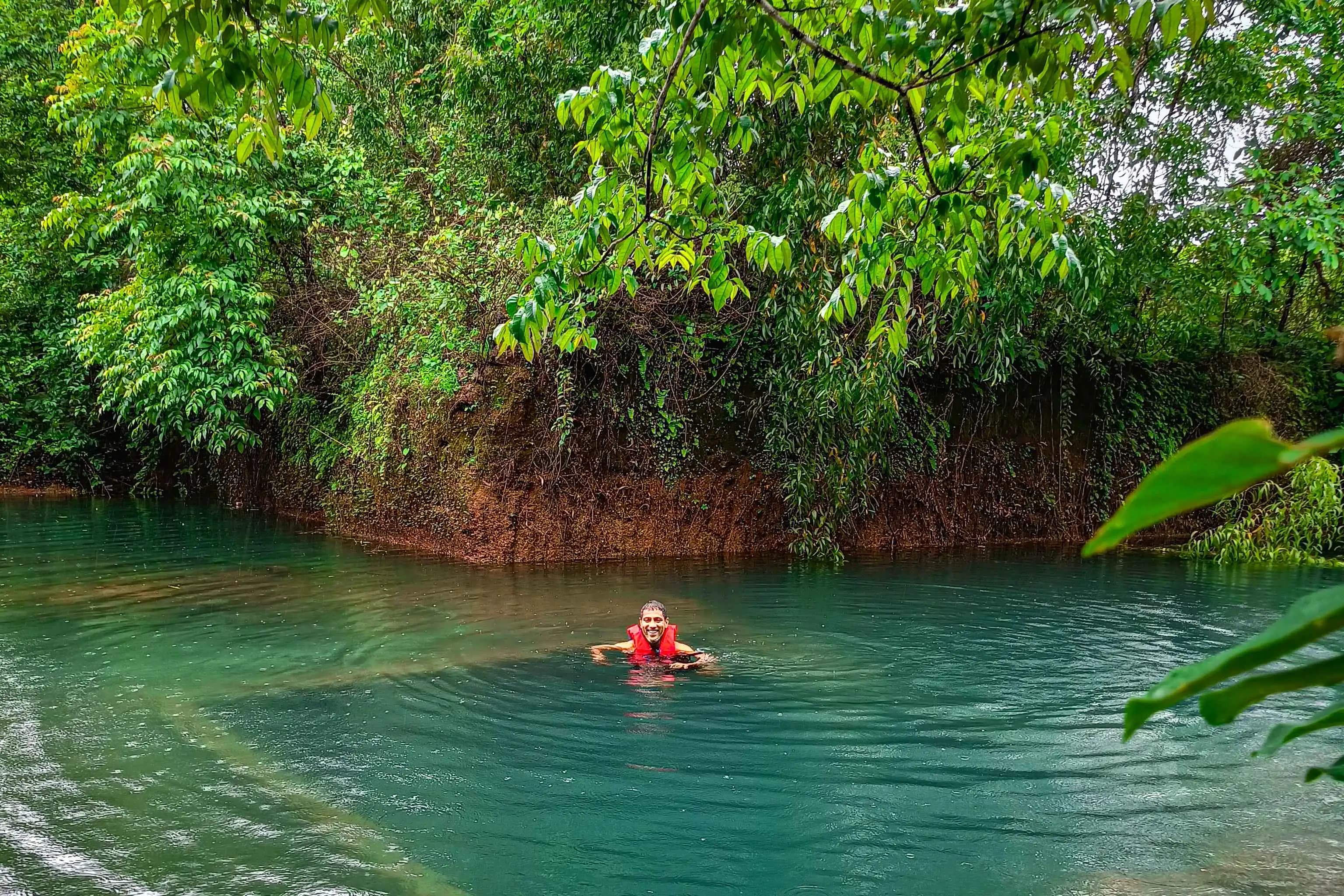 Khondd - The Plateau Pool Picnic in North.